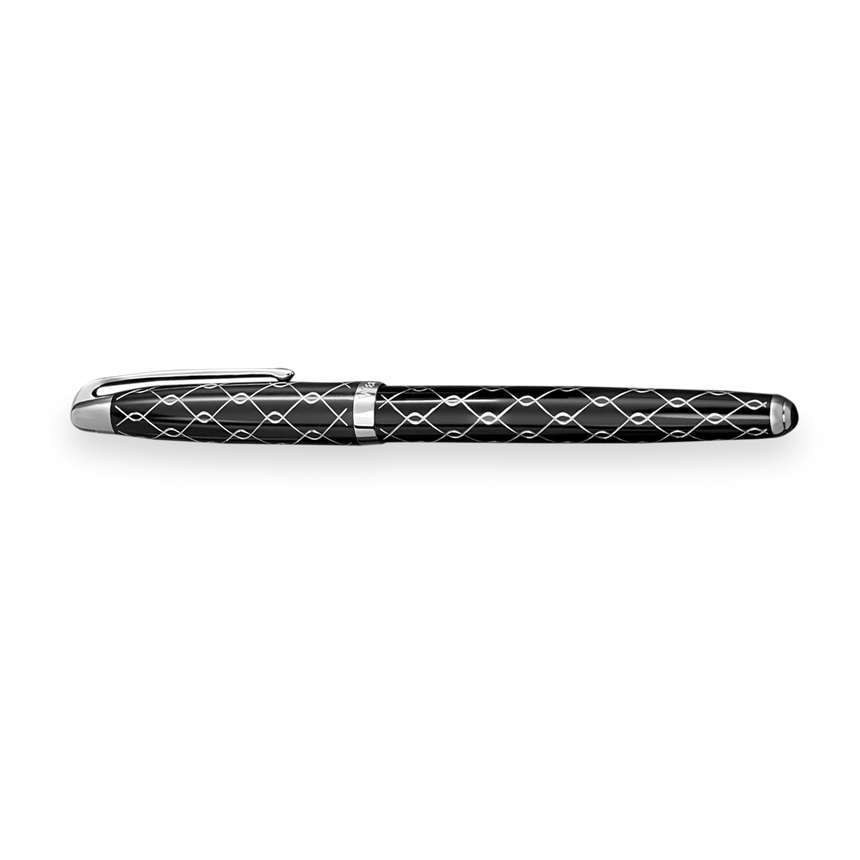 The WG ‘The Weaver’ Everyday Fountain Pen features a black and silver lattice barrel with wavy silver lines, a stainless steel medium nib, and a silver clip for smooth writing. Displayed on a white background.